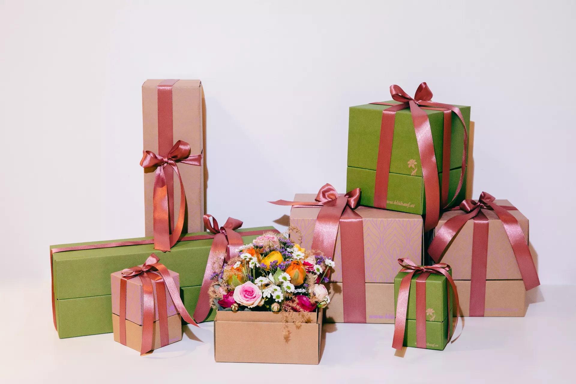 Frischblumen in verschiedenen ArrangementgrÃ¶ÃŸen und Preislagen in der Blumenbox